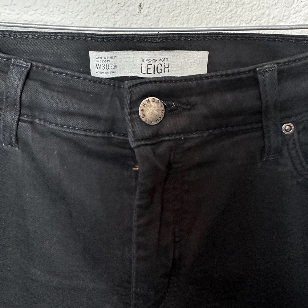 TOPSHOP Moto Leigh Distressed Skinny Ankle Jeans Jeggings Black GUC - Picture 5 of 5